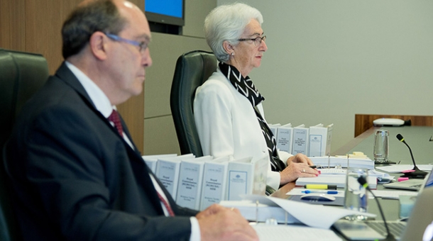 From left to right: Commissioner Andrew Murray and Justice Jennifer Coate