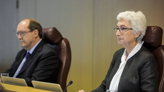 From left to right: Commissioner Andrew Murray and Justice Jennifer Coate
